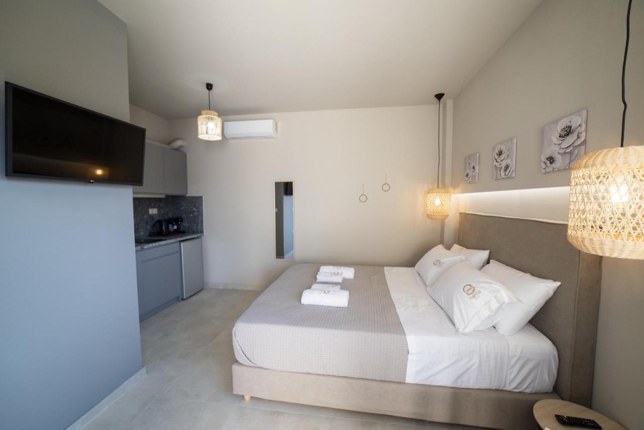 Dhiminio Theros Suites מראה חיצוני תמונה