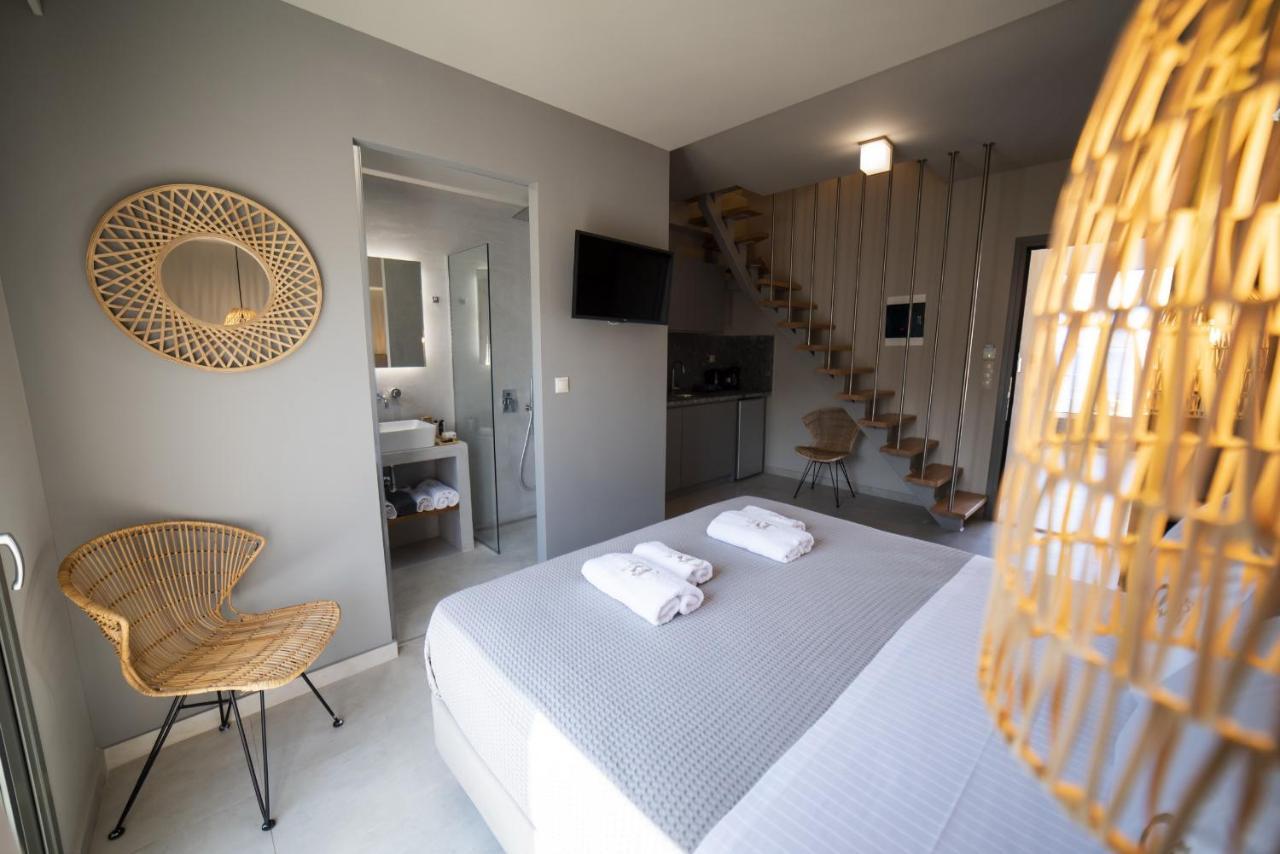 Dhiminio Theros Suites מראה חיצוני תמונה