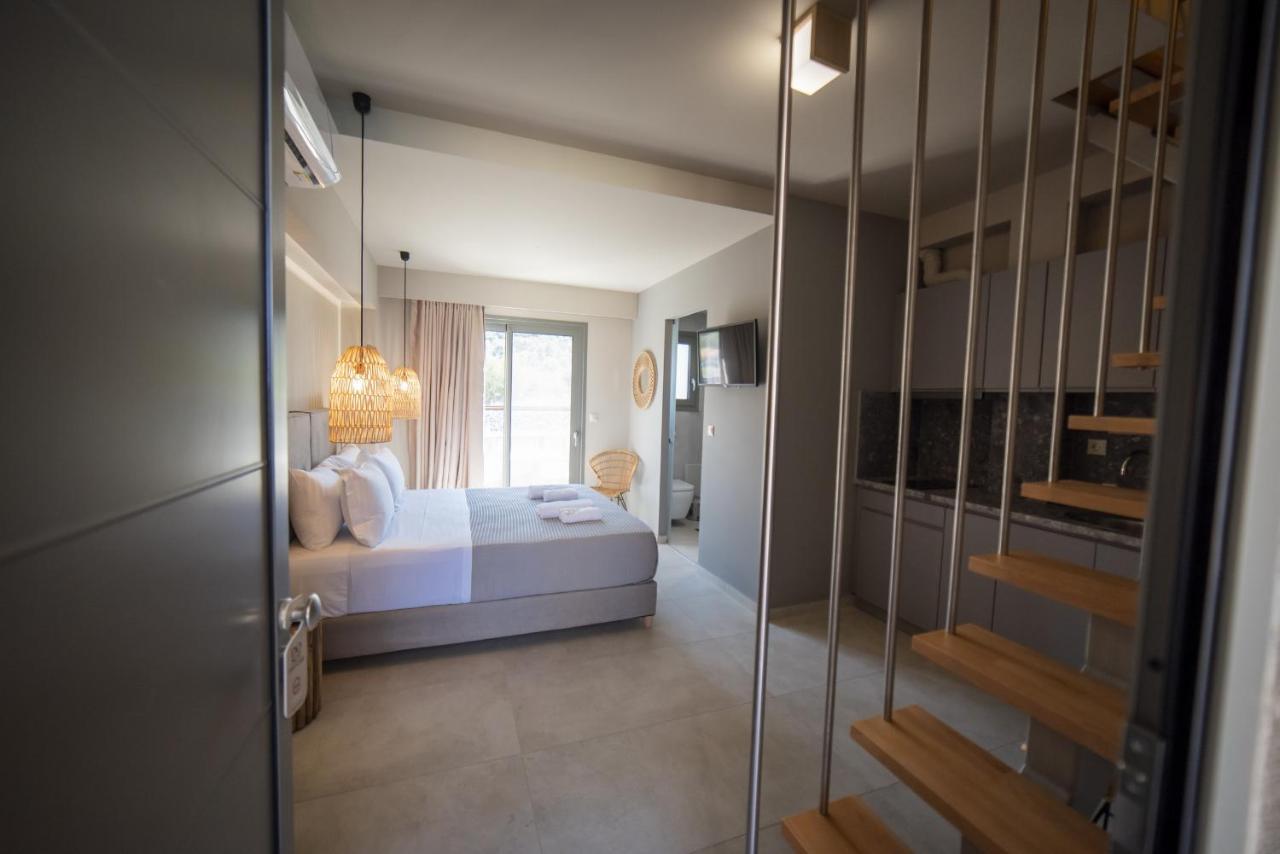 Dhiminio Theros Suites מראה חיצוני תמונה